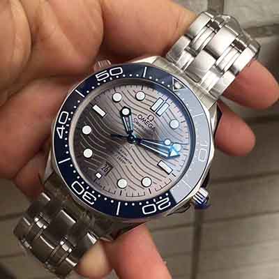 泰格豪雅维修：泰格豪雅Seamaster 300M潜水员手表系列